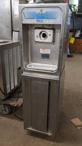lot 88 image: Taylor Soft Serve Ice Cream Machine-54 x 21 x 14