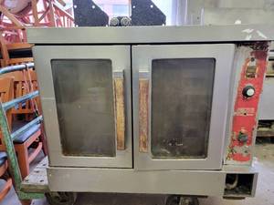 lot 66 image: Vulcan Pizza Oven 40 x 31 x 41