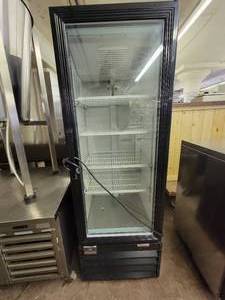 lot 77 image: One Section Glass Door Merchandiser - (1) Right Hinge Door