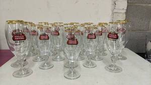 lot 301 image: 24 Stella Artois Glasses