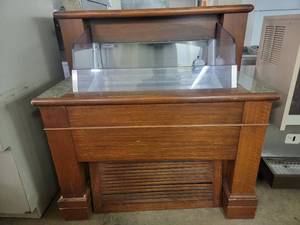 lot 92 image: Beautiful True Food Display Counter-49 x 32 x 47