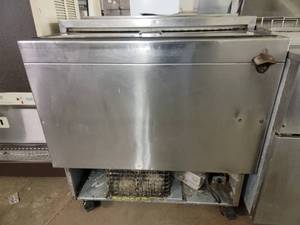 lot 94 image: Stainless Steel Industrial Bar Cooler 36 x 24 x 36