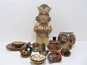 lot 19 image: Lot of Vintage Peruvian etc Pottery