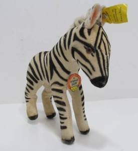 lot 61 image: Excellent Vintage STEIFF Mini Zebra