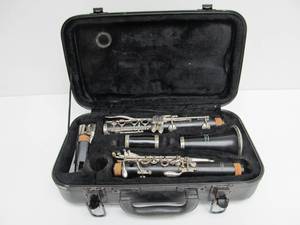 lot 66 image: Anthem Model A-2000C Clarinet wCase