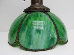 lot 109 image: Excellent Vintage Swirled Emerald Green Slag Glass Pendant Lamp