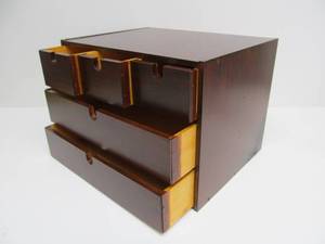 lot 115 image: 5-Drawer Wooden File Cabinet