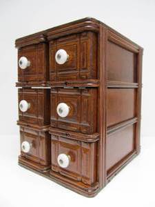 lot 118 image: Primitive Antique 6 Drawer Oak Cabinet
