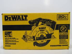 lot 92 image: New DEWALT 20V Brushless Circular Saw Model DCS565B