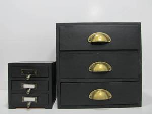 lot 154 image: (2) Wooden 3-Drawer Cabinets