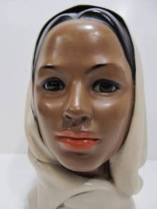 lot 205 image: Beautiful Vintage Mid Century Marwal Bust Sculpture of a Woman