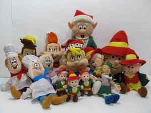 lot 226 image: Collection of KEEBLER Elves - Promotional Items
