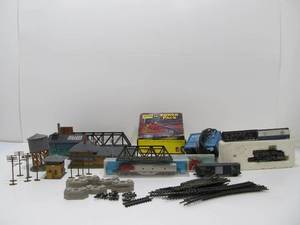 lot 230 image: Group of N Gauge Trains & Accessories