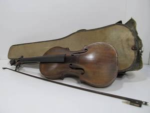 lot 266 image: Antique German Violin wCase & Bow