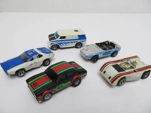 lot 293 image: Lot of 5 Vintage Slot Cars