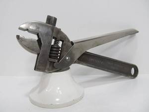 lot 300 image: Antique Universal Wrench Company Combination Wrench