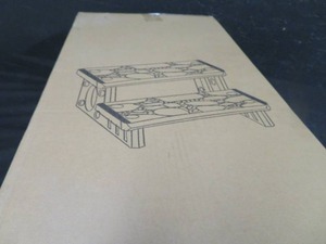 lot 14 image: NEW IN BOX HOT TUB STEPS (HEAVY PLASTIC)