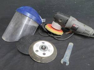lot 31 image: PORTER CABLE VARIABLE SPEED RANDOM ORBIT SANDER
