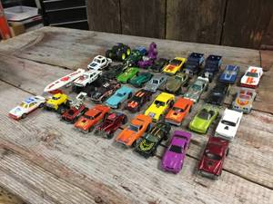 lot 7 image: Vintage Hot Wheels - Matchbox - Die Cast