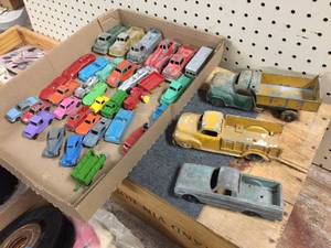 lot 102 image: Vintage Tootsie - Hubley - Manoil - Midge Cast Toys
