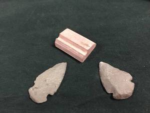 lot 97 image: Native Arrowheads & Redstone