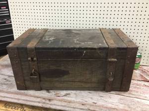 lot 115 image: Antique CarpentersStagecoach Box