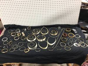 lot 154 image: VIntage Womens Necklaces - Bracelets - Bangles