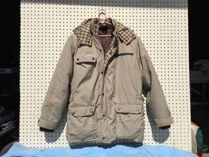 lot 79 image: Mens Northwest Territory Jacket