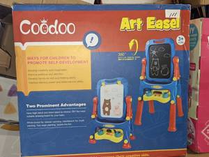 Coodoo Art Easel, White Board & Chalkboard