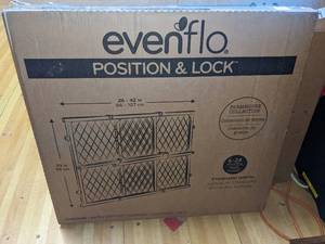 Position & Lock Baby Gate, Pressure-Mounted, Farmhouse Collection