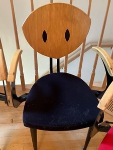 lot 9 image: Set of Four Contemporary Style Chairs