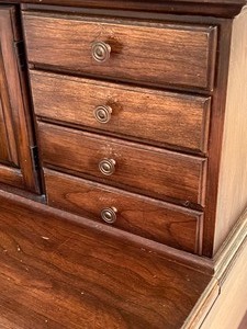 lot 40 image: Vintage Pennsylvania House Desk