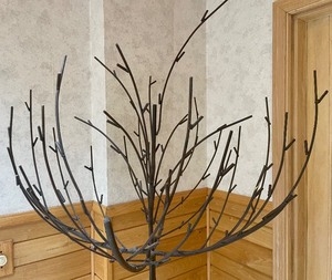 lot 61 image: Marvelous Metal Tree Decor