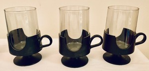 lot 122 image: Vintage Corning Glas-Snap Glasses with Plastic Handled Bases
