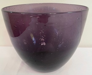 lot 110 image: Amethyst Serving Pieces or Decor
