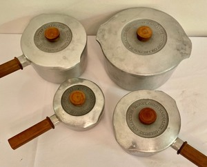 lot 105 image: Magnalite Country Collection Cookware with Lids