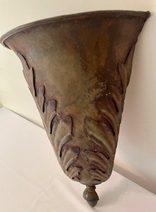 lot 112 image: Magnificent Metal Wall Decor from India