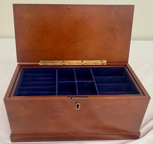 lot 93 image: The Bombay Company Wooden Jewelry Box