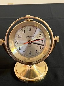 lot 30 image: Decorative and Beautiful Seth Thomas Clock