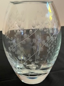 lot 31 image: Lovely Crate and Barrel Vase