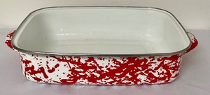lot 152 image: Golden Rabbit Enamel Roasting Pan