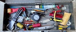 lot 172 image: Craftsman Metal Tool Box with Tools