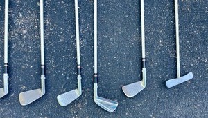 lot 185 image: Wilson Dyna Power Golf Clubs