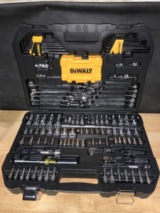 DEWALT 14 in. x 38 in. Drive Polished Chrome Mechanics Tool Set (142-Piece). See Pictures