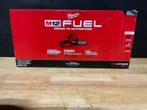 Milwaukee M12 FUEL 12-Volt Lithium-Ion Brushless Cordless 6 in. HATCHET Pruning Saw Kit with 4.0 Ah Battery and Charger. See Pictures