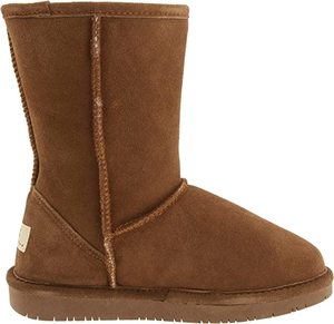 lot 1 image: Bearpaw Womens Size 9 Wide Calf Emma Short pair of boots