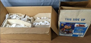 lot 161 image: Large Collection of Ceramic Ornament Blanks and Beary Christmas 8 Christmas Bear Kit - Z