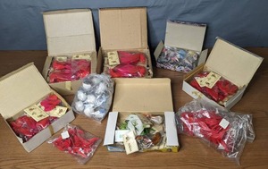 lot 75 image: Large Lot of Artificial Decorative Birds - Z