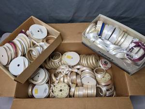 lot 120 image: Large Assortment of White and Cream Ribbon - Z