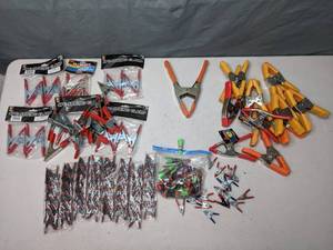 lot 105 image: Large Variety of Spring Clamps - Z